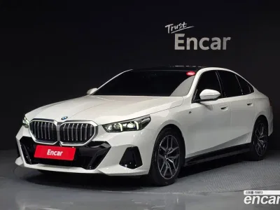 2024 BMW 5-Series 520i M Sport, фото 1, лот 10132713
