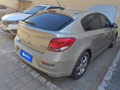 2013 Chevrolet Cruze Hatchback 1.6L Manual Luxury, фото 3, лот 10378534