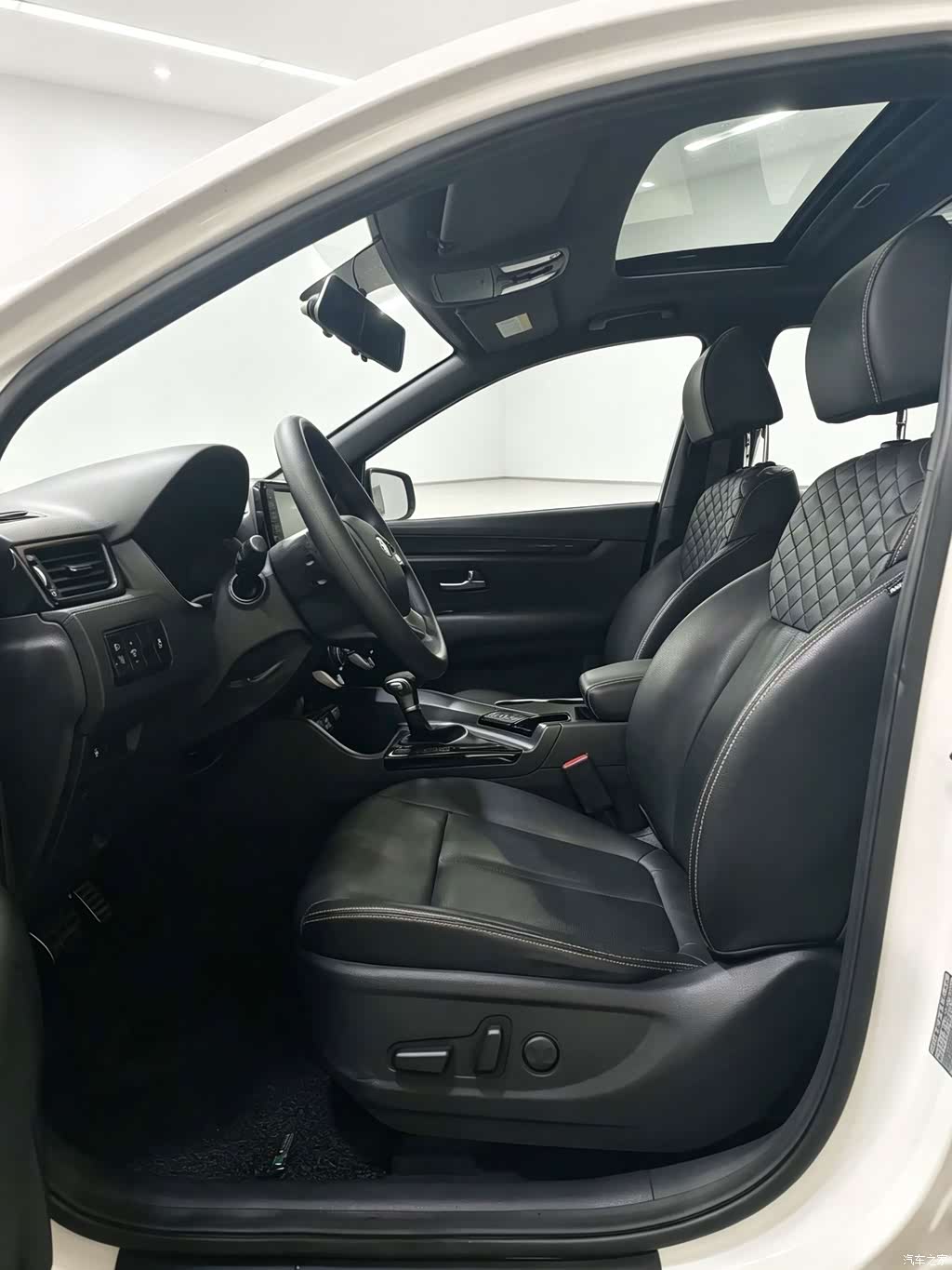 2017 Kia KX7 2.0T Automatic 2WD GL 7-Seater, фото 4, лот 10332452