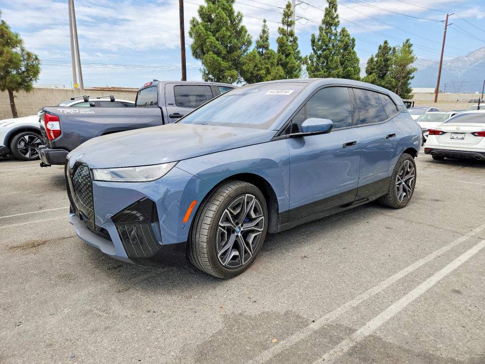 2025 BMW IX XDRIVE50, фото 1, лот 10813262