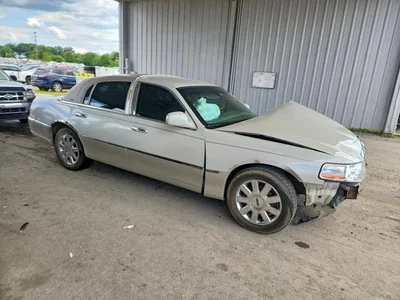 2004 LINCOLN TOWN CAR ULTIMATE, фото 4, лот 10977212