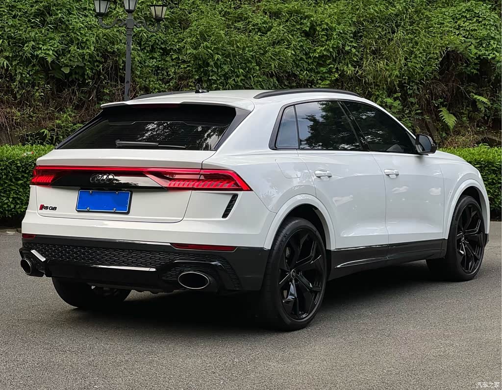 2021 Audi RS Q8 4.0T, фото 4, лот 10447982