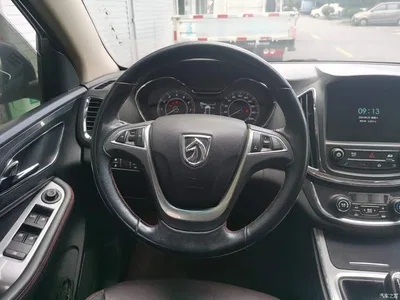2015 Baojun 560 1.8L Manual Luxury, фото 3, лот 11153943