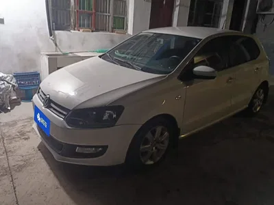 2013 Volkswagen Polo 1.6L Automatic Comfort Edition, фото 1, лот 10464735