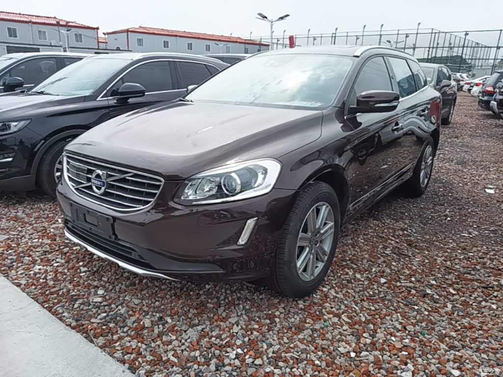 2017 Volvo XC60 T5 AWD Smart Premium, фото 1, лот 11222849