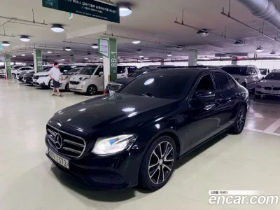2017 Mercedes-Benz E-Class E300 Avantgarde, фото 1, лот 10075153