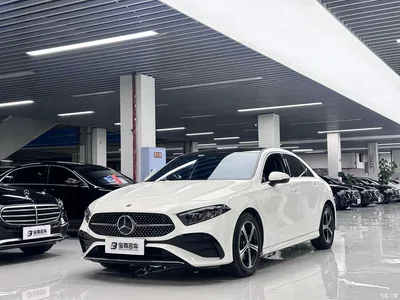 2025 Mercedes-Benz A-Class A 200 L Fashion Edition, фото 1, лот 10246906