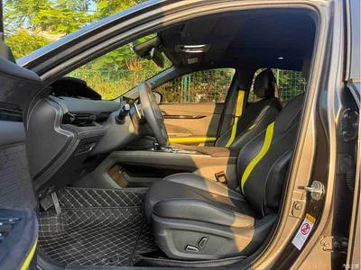 2022 Changan UNI-V 1.5T Premium Model, фото 4, лот 11193201