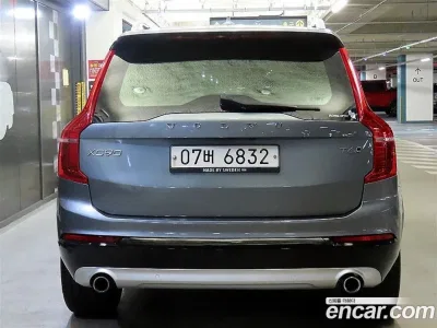 2018 Volvo XC90 T6 Momentum, фото 4, лот 10116285