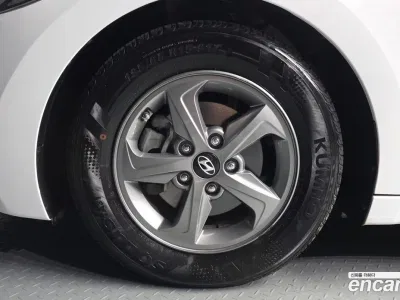 2016 Hyundai AVANTE 1.6 GDI Smart, фото 4, лот 10521717