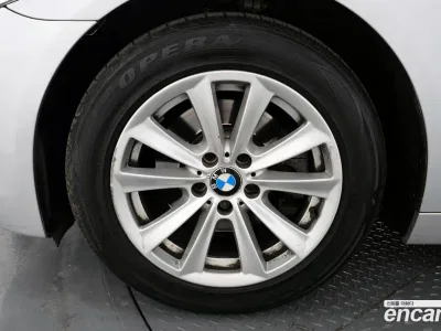 2010 BMW 5-Series 523i, фото 4, лот 10056104
