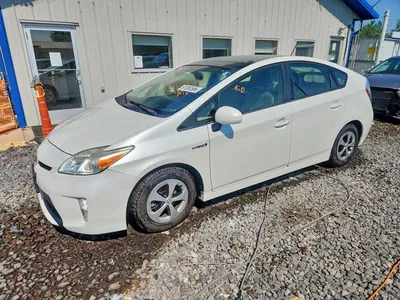 2015 TOYOTA PRIUS FOUR, фото 1, лот 10547476