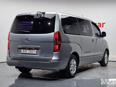 2015 Hyundai Starex 5-Seater VAN, фото 2, лот 10161305