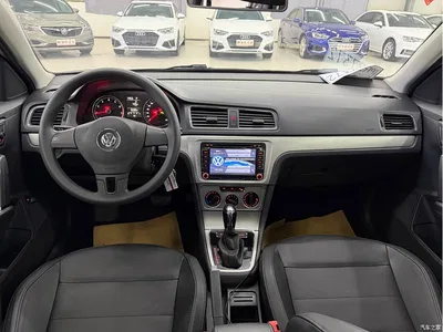 2013 Volkswagen Lavida Facelift Classic 1.6L Automatic Comfort, фото 4, лот 10454779