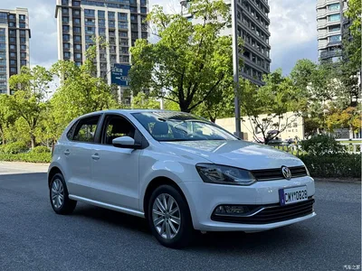 2014 Volkswagen Polo 1.6L Automatic Comfort Edition, фото 3, лот 10418367