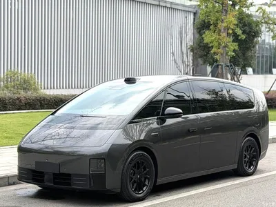 2024 Li Auto MEGA Ultra, фото 1, лот 10446811