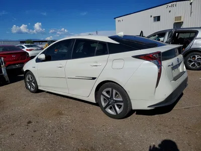 2017 TOYOTA PRIUS THREE TOURING, фото 2, лот 10500236