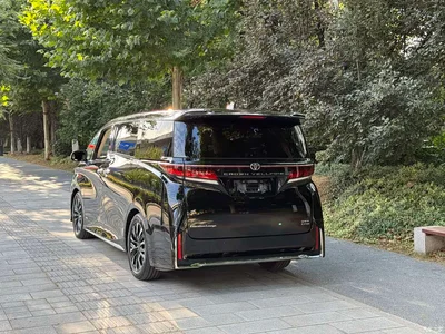 2024 Toyota Vellfire Crown Hybrid 2.5L Executive Premium Edition, фото 4, лот 10383678