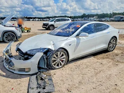 2015 TESLA MODEL S, фото 1, лот 10857001