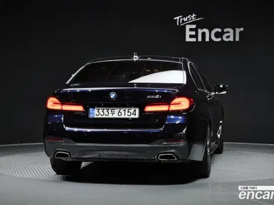2021 BMW 5-Series 520i M Sport, фото 3, лот 10222115