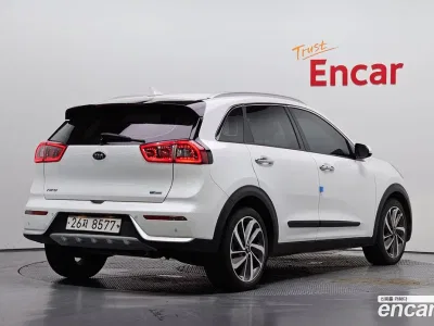 2018 Kia Niro Prestige, фото 1, лот 10079604
