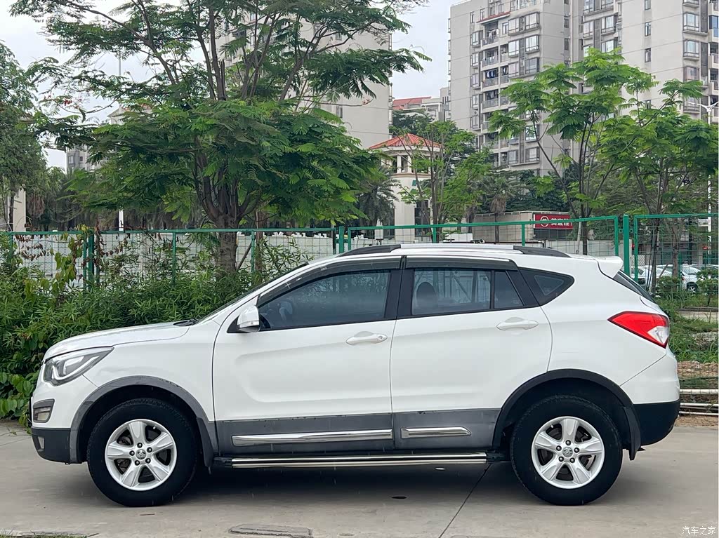 2015 Haima S5 1.6L Manual Comfort, фото 3, лот 10415930