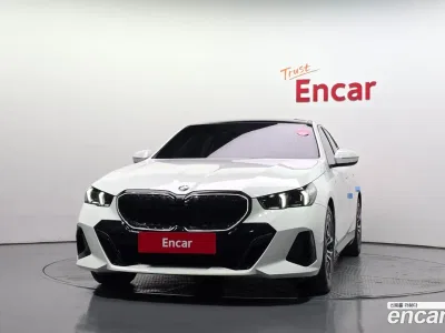 2025 BMW 5-Series 520i M Sport, фото 3, лот 10205522