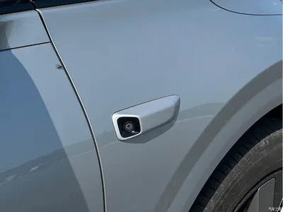 2025 Li Auto i6 4WD Base Model, фото 4, лот 11211113