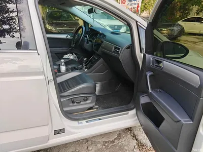 2016 Volkswagen Touran L 280TSI DSG Luxury, фото 4, лот 10284683