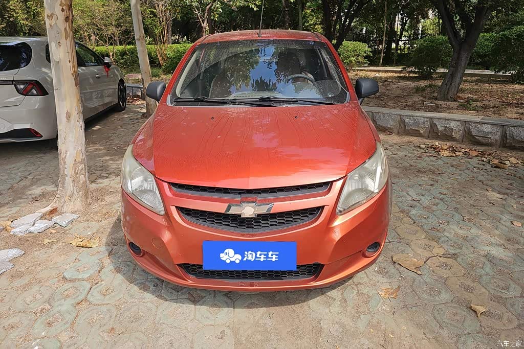2013 Chevrolet Sail Sedan 1.2L Manual Fashion Happiness Edition, фото 2, лот 11137452