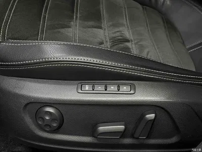 2013 Volkswagen FAW-Volkswagen CC 2.0TSI Luxury, фото 3, лот 10402708