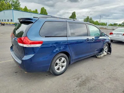 2012 TOYOTA SIENNA LE, фото 3, лот 10891103
