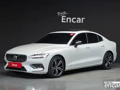 2022 Volvo S60 B5 R-Design, фото 1, лот 10123609