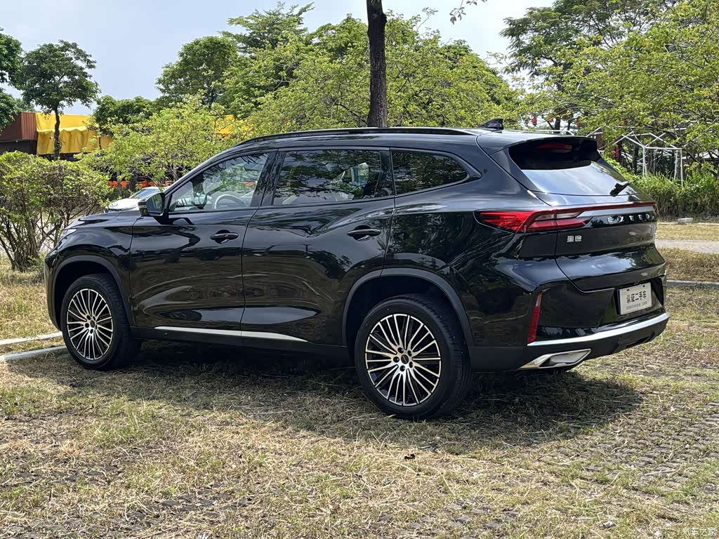 2025 Exeed Lingyun 300T 2WD Starlight Edition, фото 4, лот 11190962