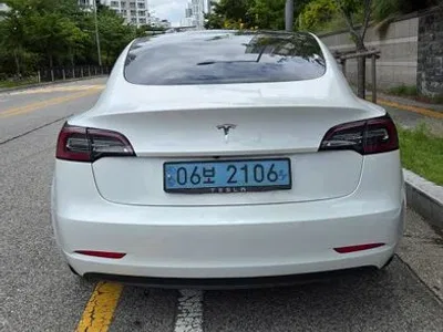 2022 Tesla Model 3 스탠다드 RWD, фото 2, лот 10120480