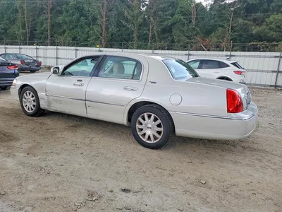 2007 LINCOLN TOWN CAR SIGNATURE LIMITED, фото 2, лот 10875131