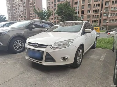 2012 Ford Focus Hatchback 1.6L Automatic Trend, фото 2, лот 10299575