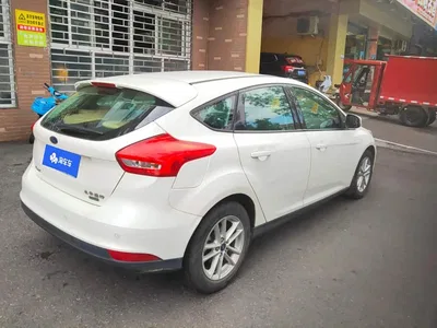 2015 Ford Focus Hatchback EcoBoost 125 Automatic Premium Trend, фото 3, лот 10280761