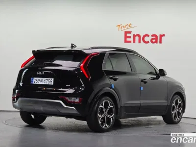2022 Kia Niro Signature, фото 2, лот 10214012