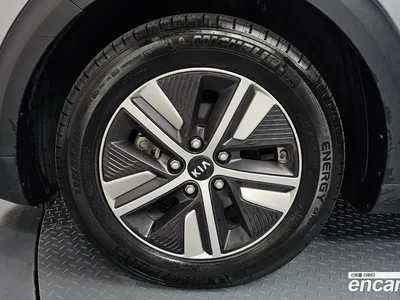 2020 Kia Niro 1.6 HEV, фото 4, лот 10078851