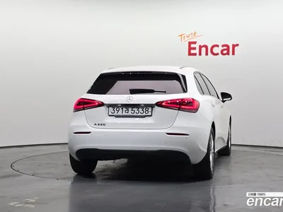 2020 Mercedes-Benz A-Class A220 Hatchback, фото 3, лот 10037612