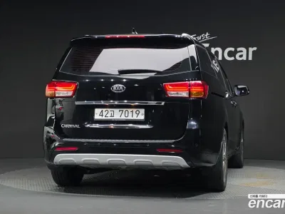 2015 Kia Canival 9-seater Prestige, фото 4, лот 10888125