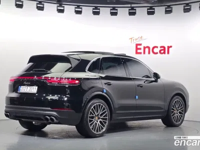 2023 Porsche Cayenne 3.0, фото 2, лот 10090647