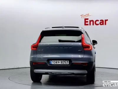 2021 Volvo XC40 B4 Momentum, фото 4, лот 10127851