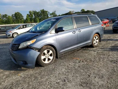2013 TOYOTA SIENNA LE, фото 1, лот 10542649