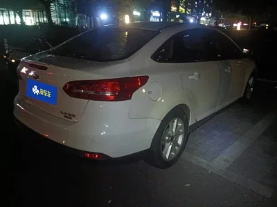 2015 Ford Focus Sedan EcoBoost 125 Automatic Super Energy Fashion, фото 3, лот 10343396