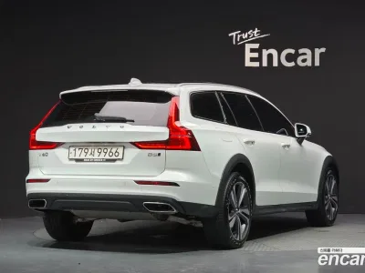 2021 Volvo V60 B5 Pro AWD, фото 2, лот 10520450