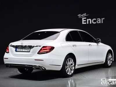 2019 Mercedes-Benz E-Class E300 Exclusive, фото 1, лот 10051974