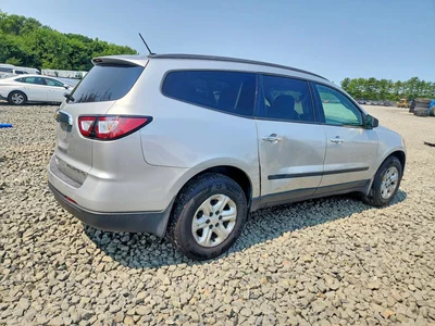 2015 CHEVROLET TRAVERSE LS, фото 3, лот 10694540