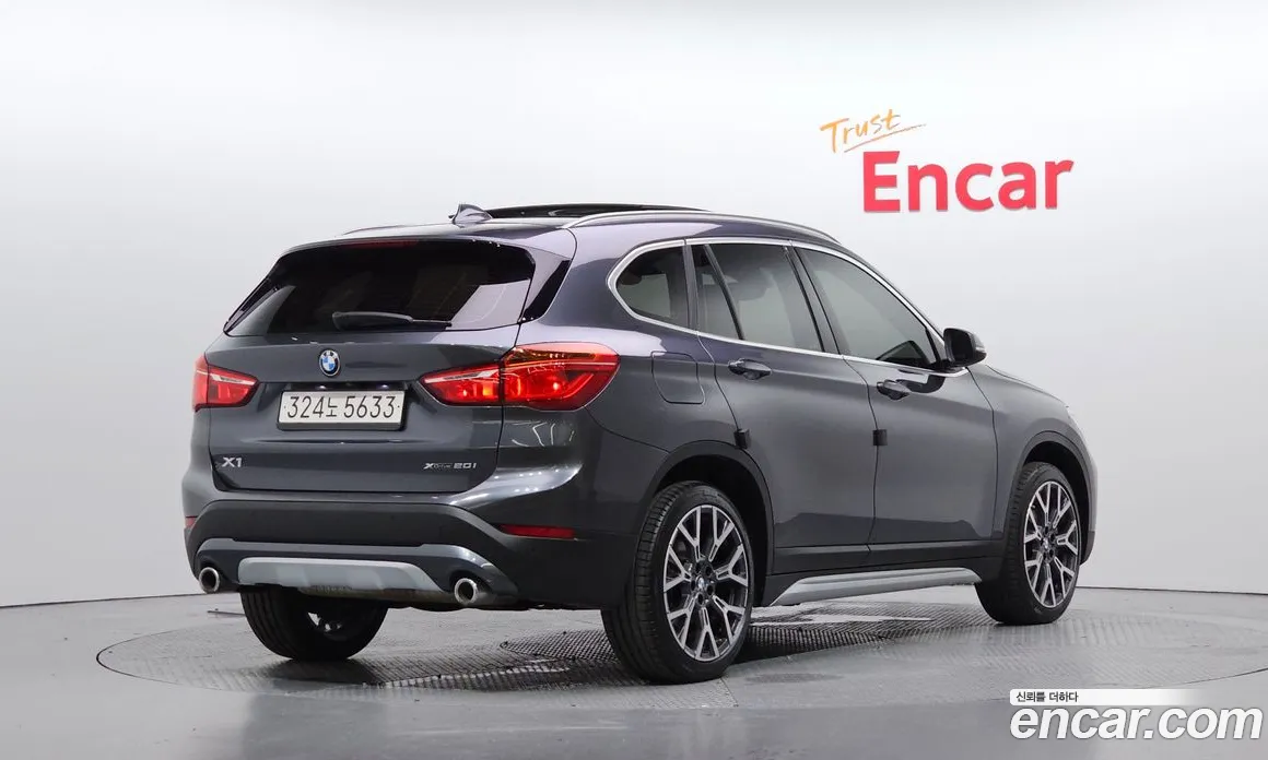 2022 BMW X1 xDrive 20i xLine, фото 2, лот 10210196